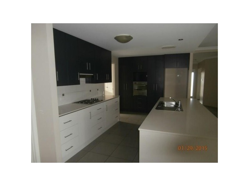 27 Sommerfeld Crescent, Chinchilla QLD 4413