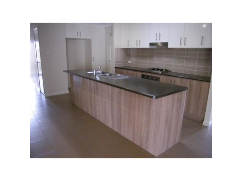 5 Hayes Close, Chinchilla QLD 4413