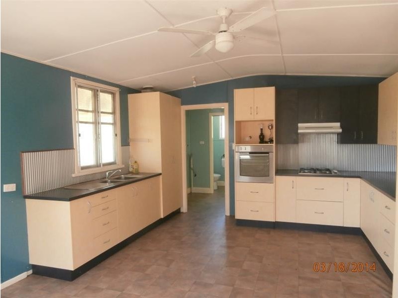 54 Rodger Street, Chinchilla QLD 4413