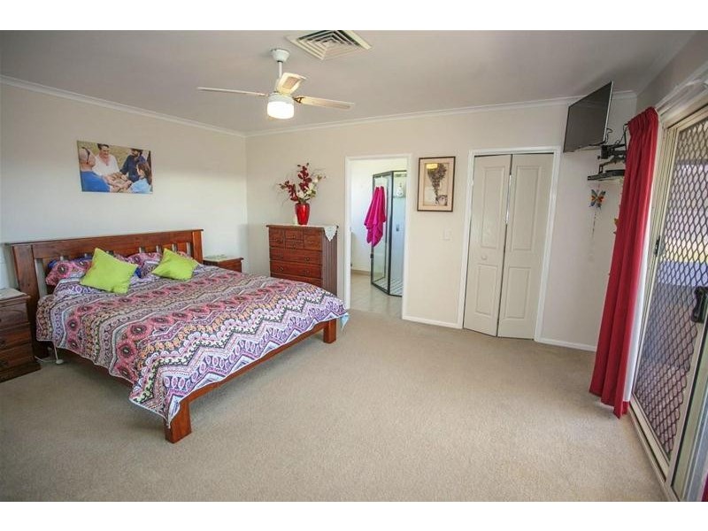 100 Ainsworth Street, Chinchilla QLD 4413