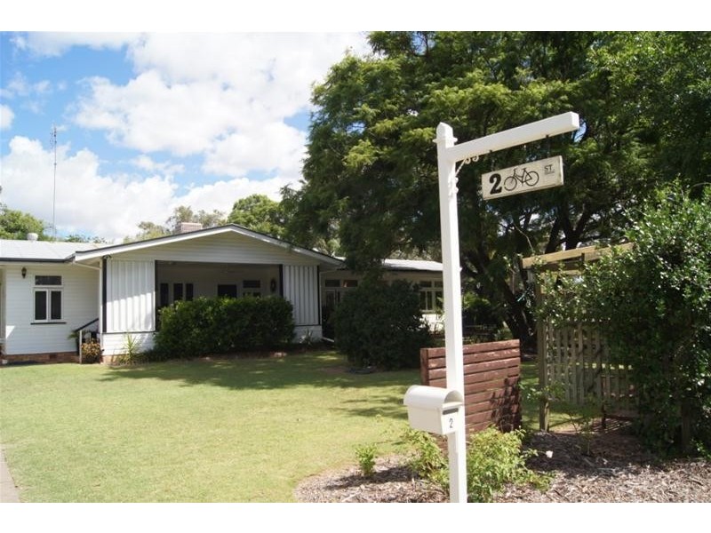 2 Wheeler Street, Chinchilla QLD 4413