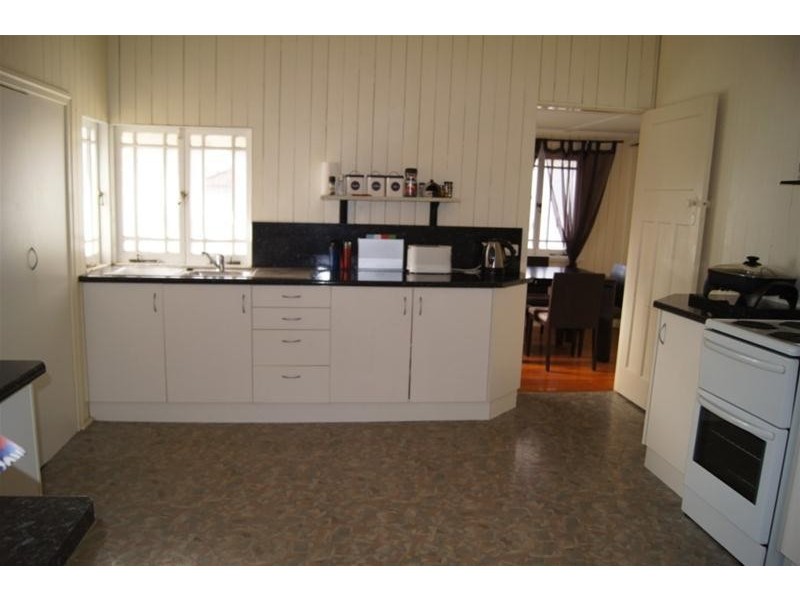 7 First Avenue, Chinchilla QLD 4413