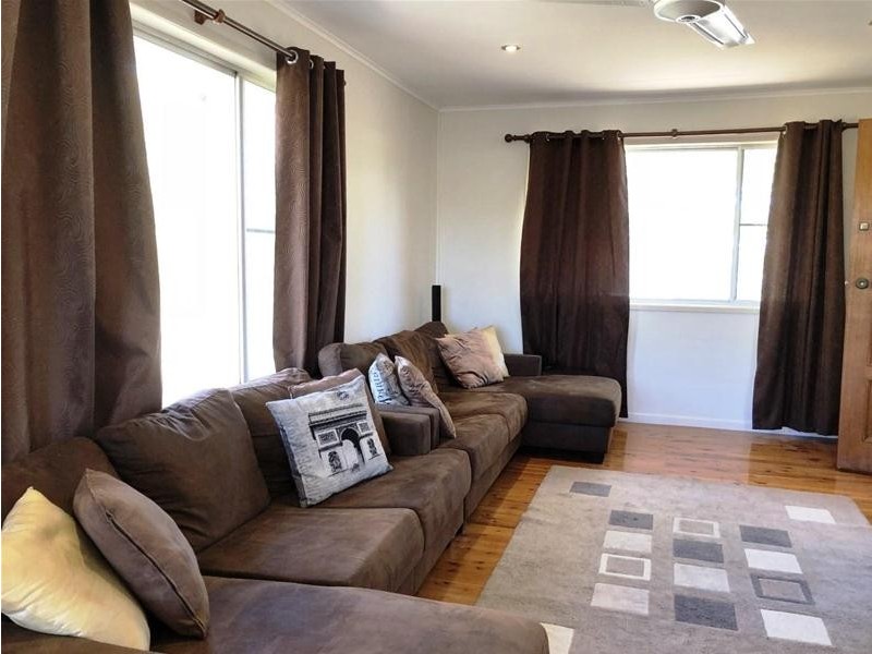 33 Claydon Street, Chinchilla QLD 4413