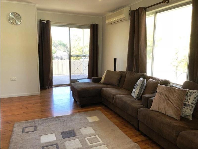 33 Claydon Street, Chinchilla QLD 4413