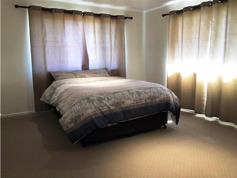 33 Claydon Street, Chinchilla QLD 4413