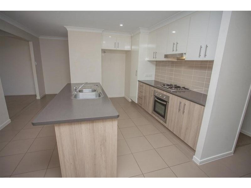 3 Hayes Close, Chinchilla QLD 4413