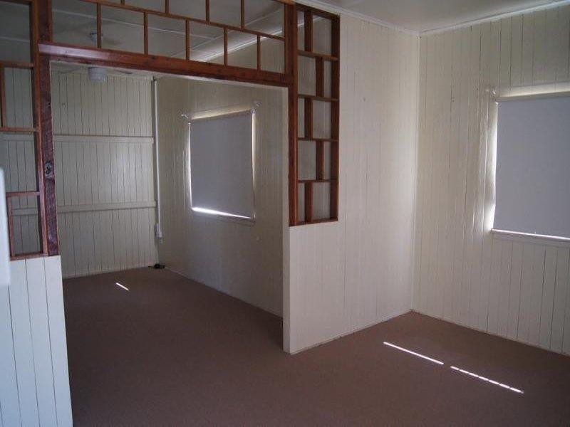 17 Wood Street, Chinchilla QLD 4413