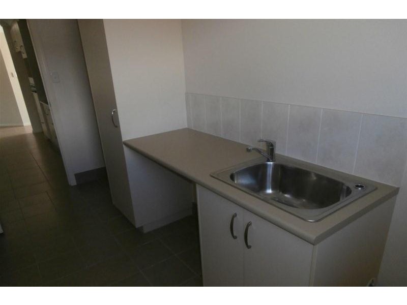 27 Bishop Drive, Miles QLD 4415