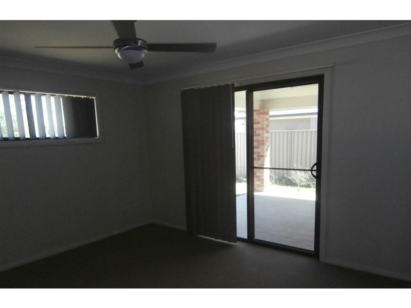 27 Bishop Drive, Miles QLD 4415