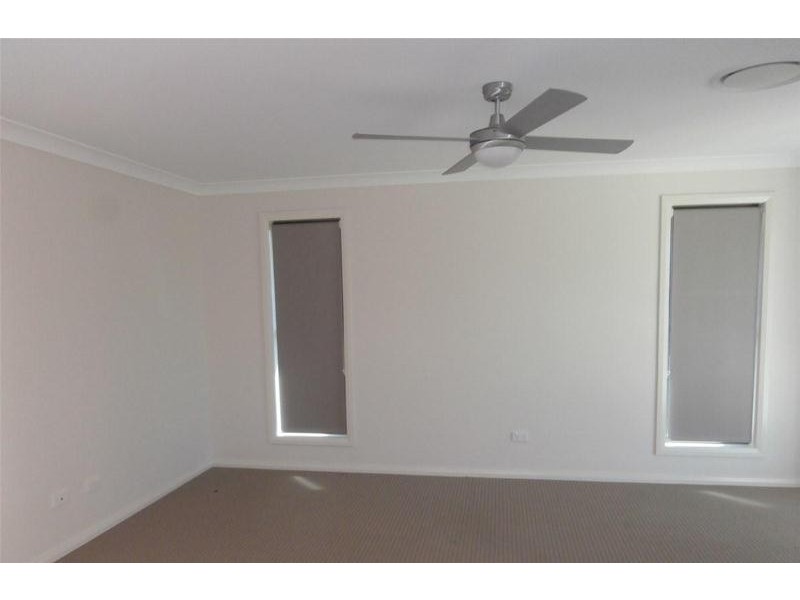 27 Bishop Drive, Miles QLD 4415