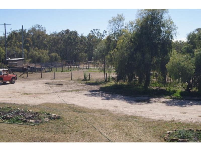 6 Oak Street, Chinchilla QLD 4413