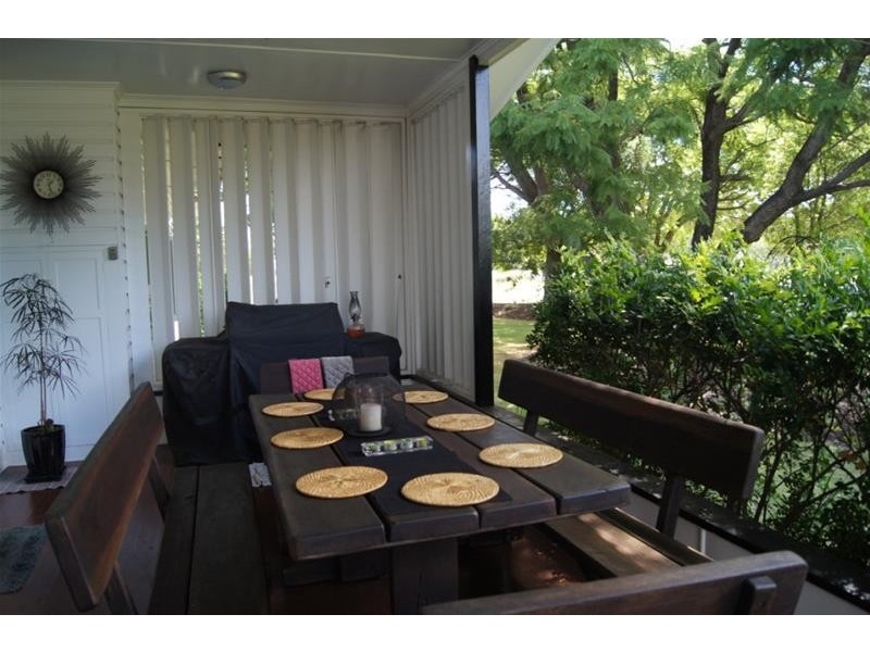 2 Wheeler Street, Chinchilla QLD 4413