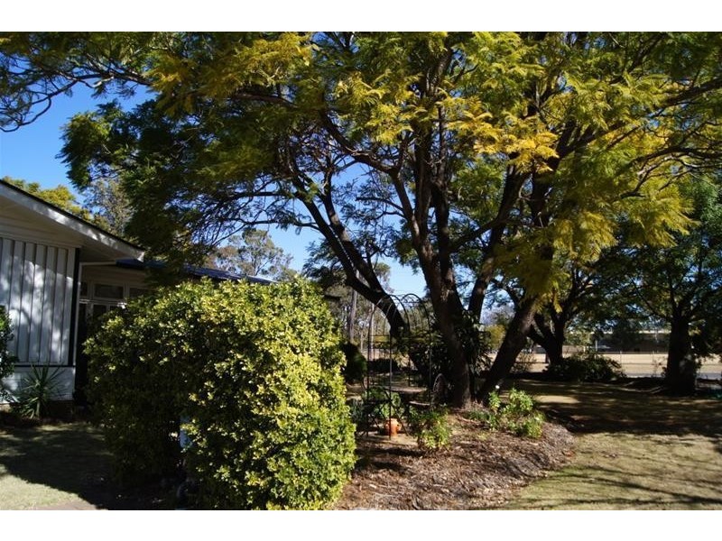 2 Wheeler Street, Chinchilla QLD 4413