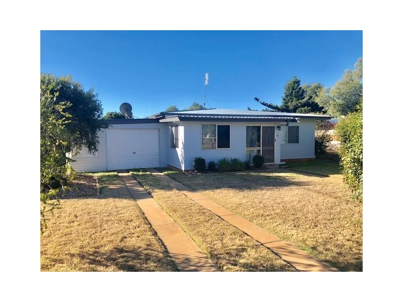 15 Barber Street, Chinchilla QLD 4413