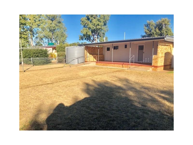 15 Barber Street, Chinchilla QLD 4413