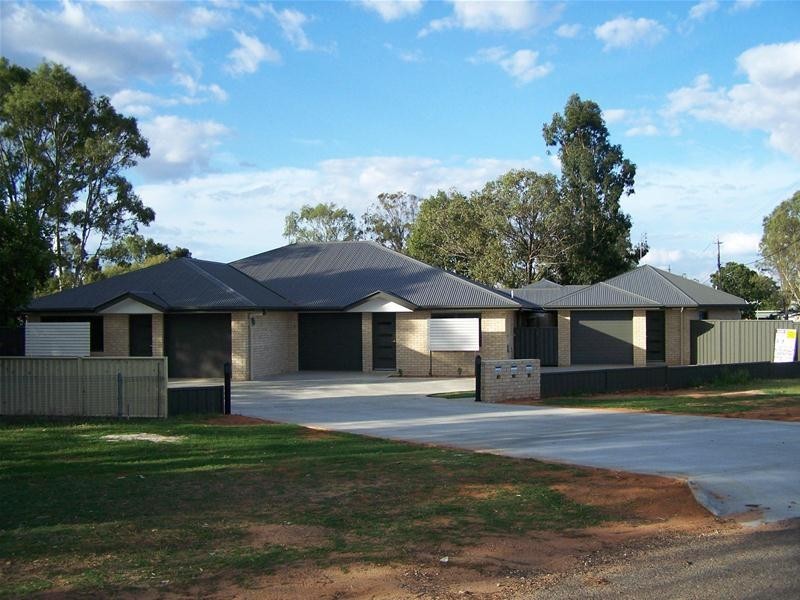 2/1 Canaga Street, Chinchilla QLD 4413