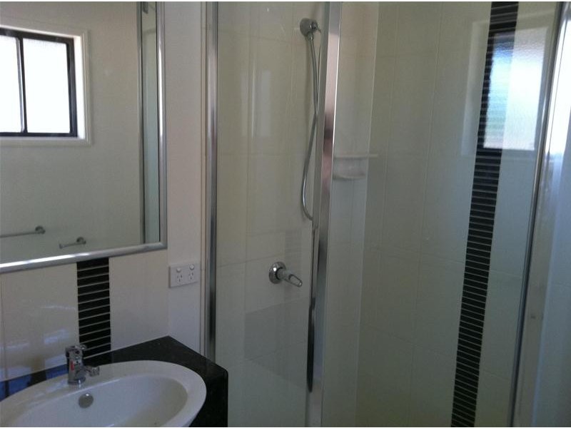 2/1 Canaga Street, Chinchilla QLD 4413