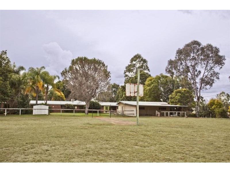 72 Oak Street, Chinchilla QLD 4413