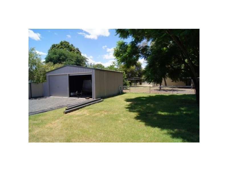 5 Mackie Street, Chinchilla QLD 4413