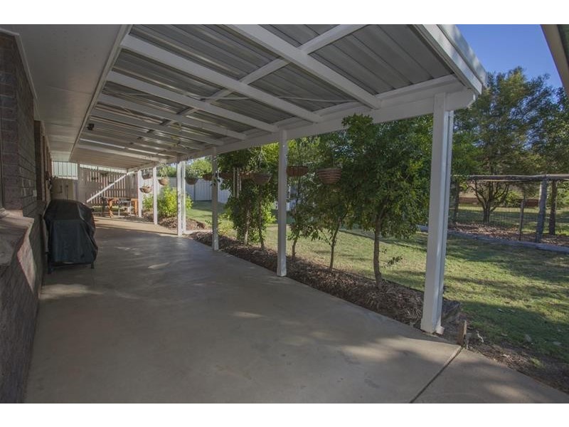 24 Durah Street, Chinchilla QLD 4413