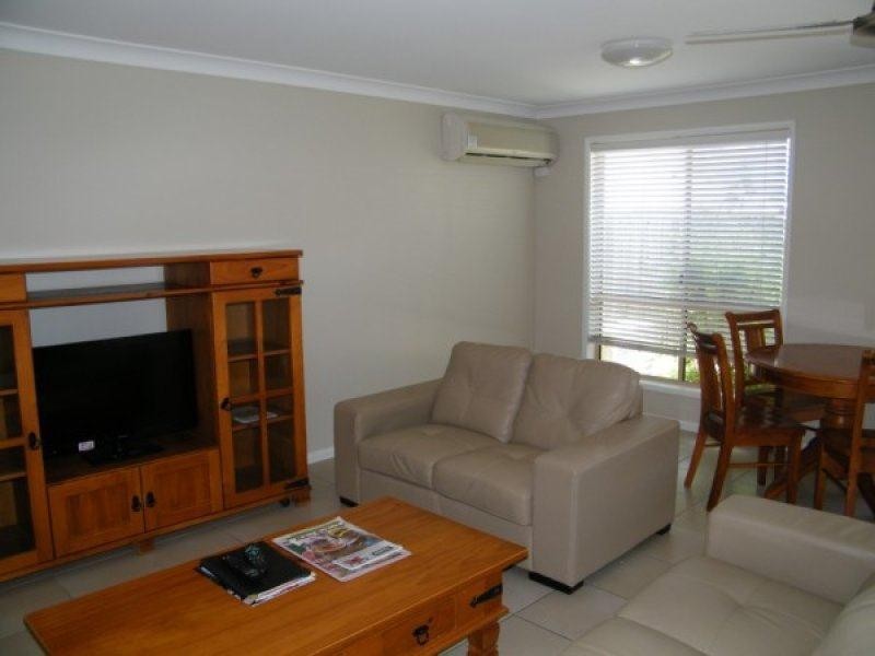 1 & 2/105 Zeller Street, Chinchilla QLD 4413