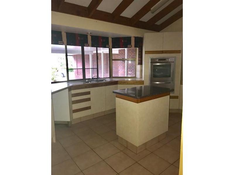 72 Oak Street, Chinchilla QLD 4413