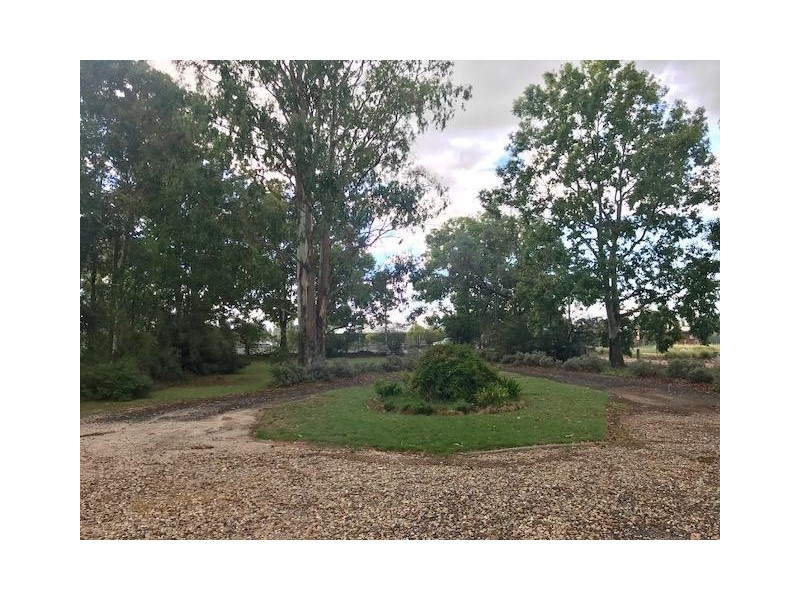 72 Oak Street, Chinchilla QLD 4413