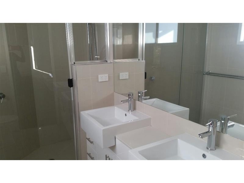 2/16 Canaga Street, Chinchilla QLD 4413