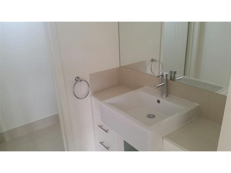 2/16 Canaga Street, Chinchilla QLD 4413