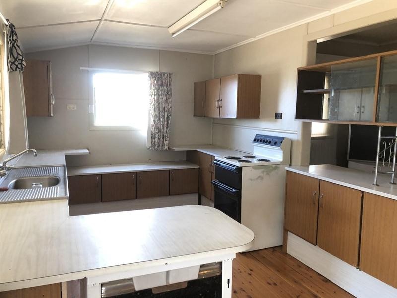 76  Wambo Street, Chinchilla QLD 4413