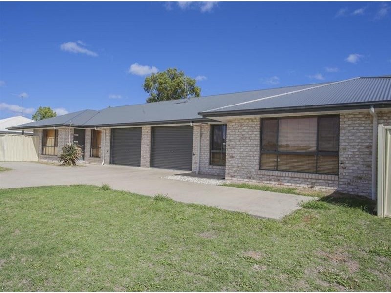 Unit 1 and Unit 2 78 Price Street, Chinchilla QLD 4413
