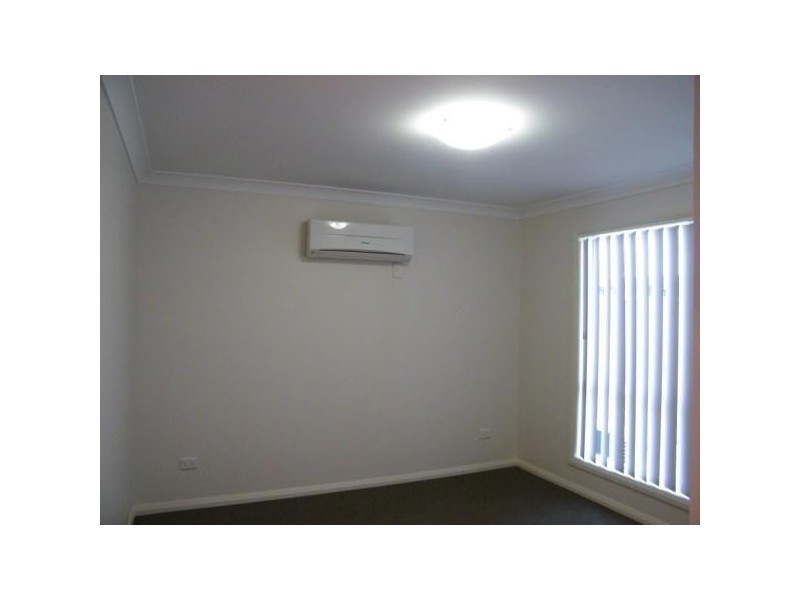 2/10 Lewis Street, Chinchilla QLD 4413