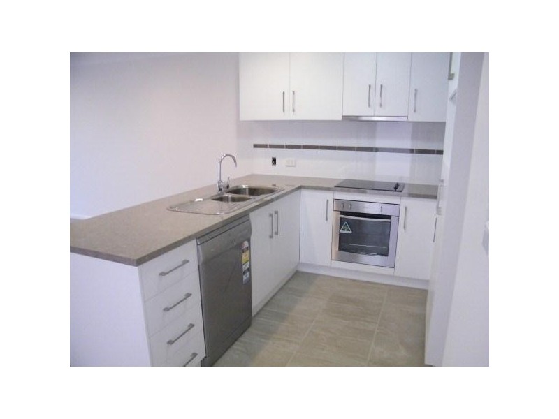 1/16 Skewis Street, Chinchilla QLD 4413