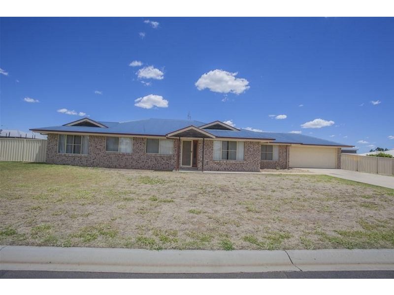 36 Pilkington Street, Chinchilla QLD 4413