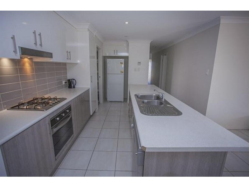 6 Hayes Close, Chinchilla QLD 4413