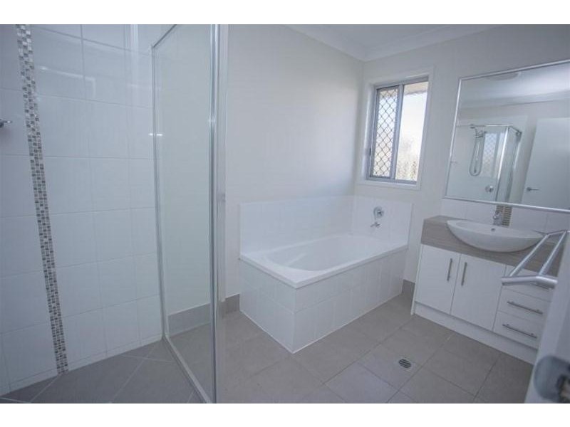 6 Hayes Close, Chinchilla QLD 4413