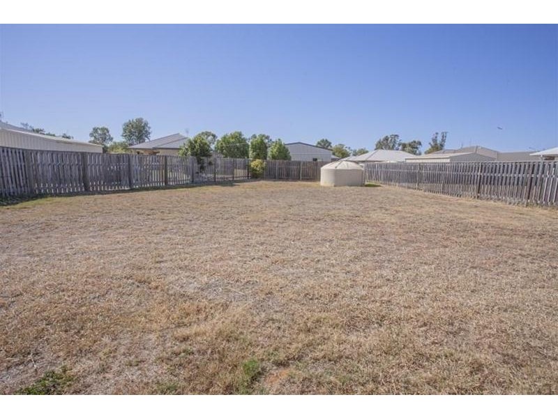 6 Hayes Close, Chinchilla QLD 4413