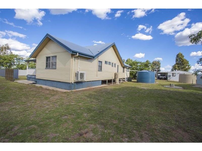 15 Aerodrome Road, Chinchilla QLD 4413