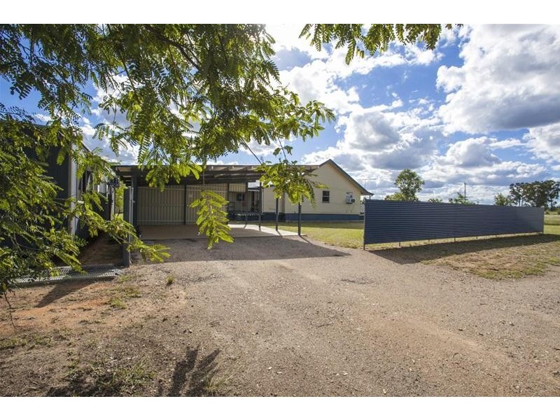 15 Aerodrome Road, Chinchilla QLD 4413