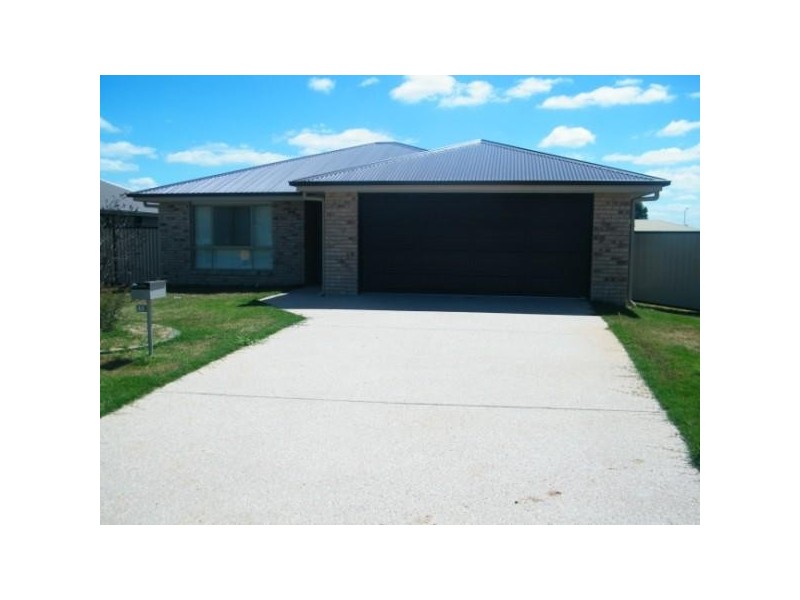 119 Zeller Street, Chinchilla QLD 4413