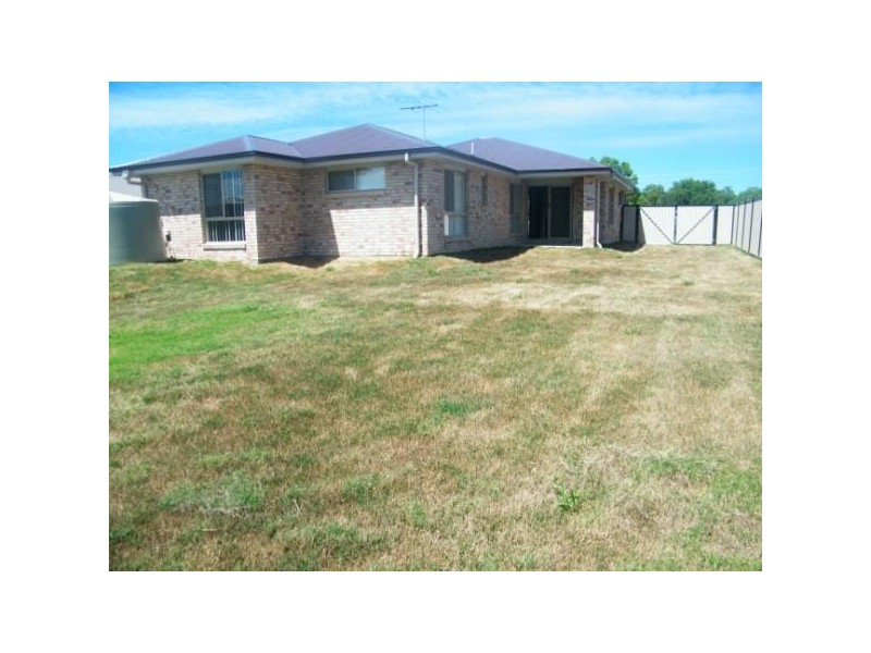 119 Zeller Street, Chinchilla QLD 4413