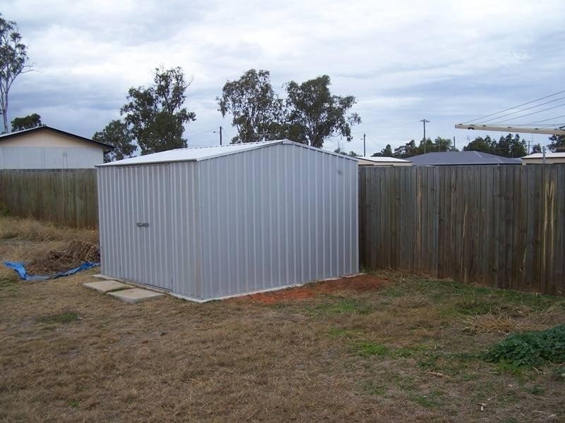 8 Back Avenue, Chinchilla QLD 4413