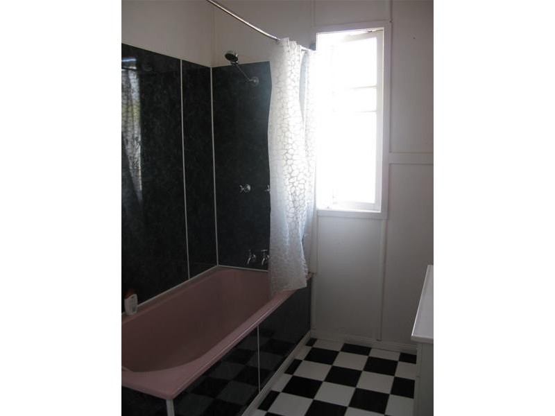 21 Wood Street, Chinchilla QLD 4413