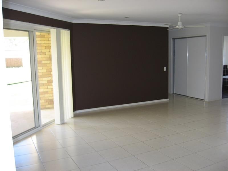 6 Back Avenue, Chinchilla QLD 4413