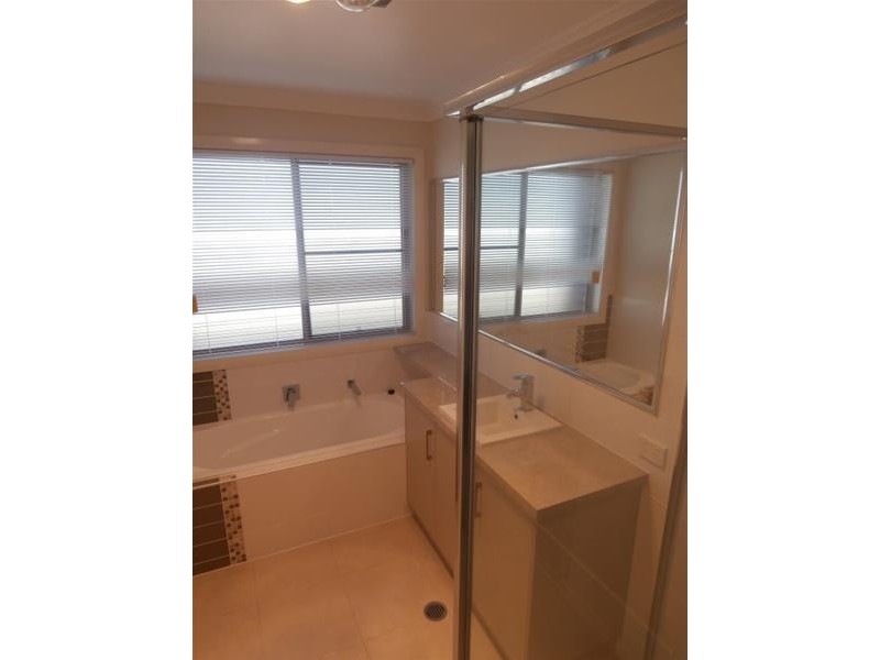 2/33 Skewis Street, Chinchilla QLD 4413