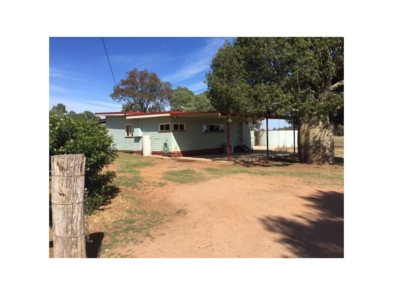 852  Red Hill Road, Chinchilla QLD 4413