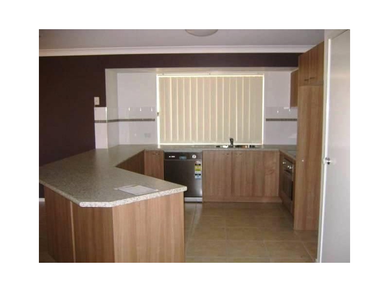 8 Back Avenue, Chinchilla QLD 4413