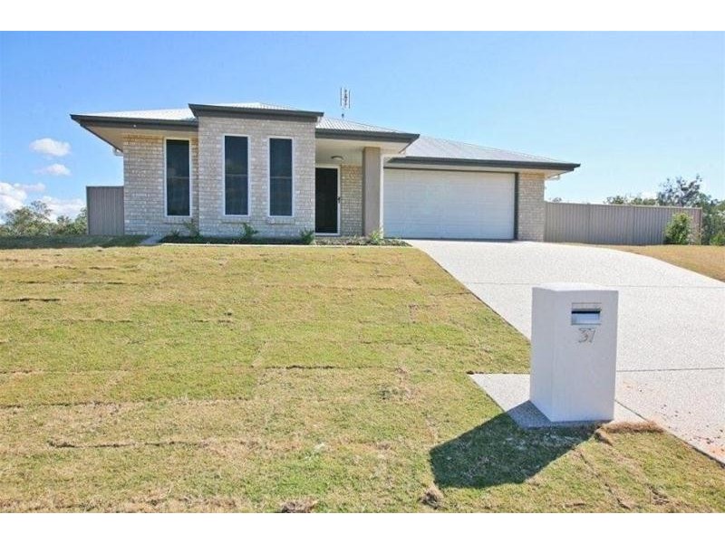 37 Cypress Pines Drive, Miles QLD 4415