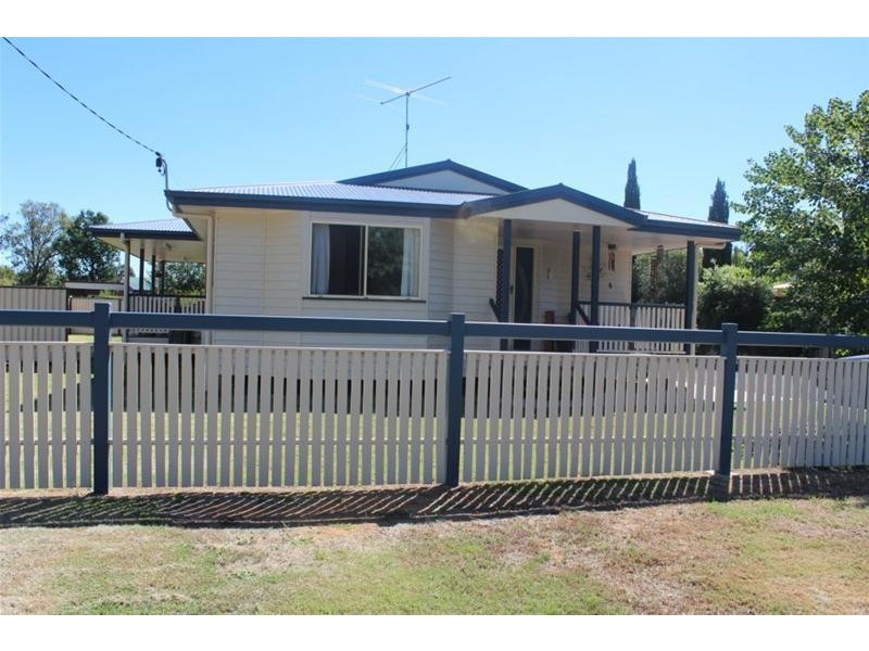 3 Harrington Court, Chinchilla QLD 4413