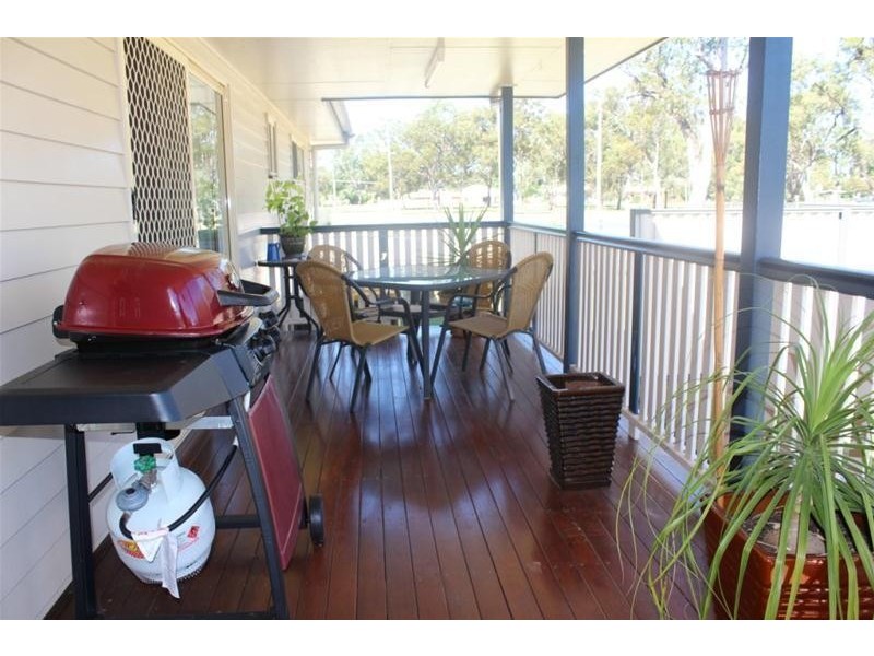 3 Harrington Court, Chinchilla QLD 4413